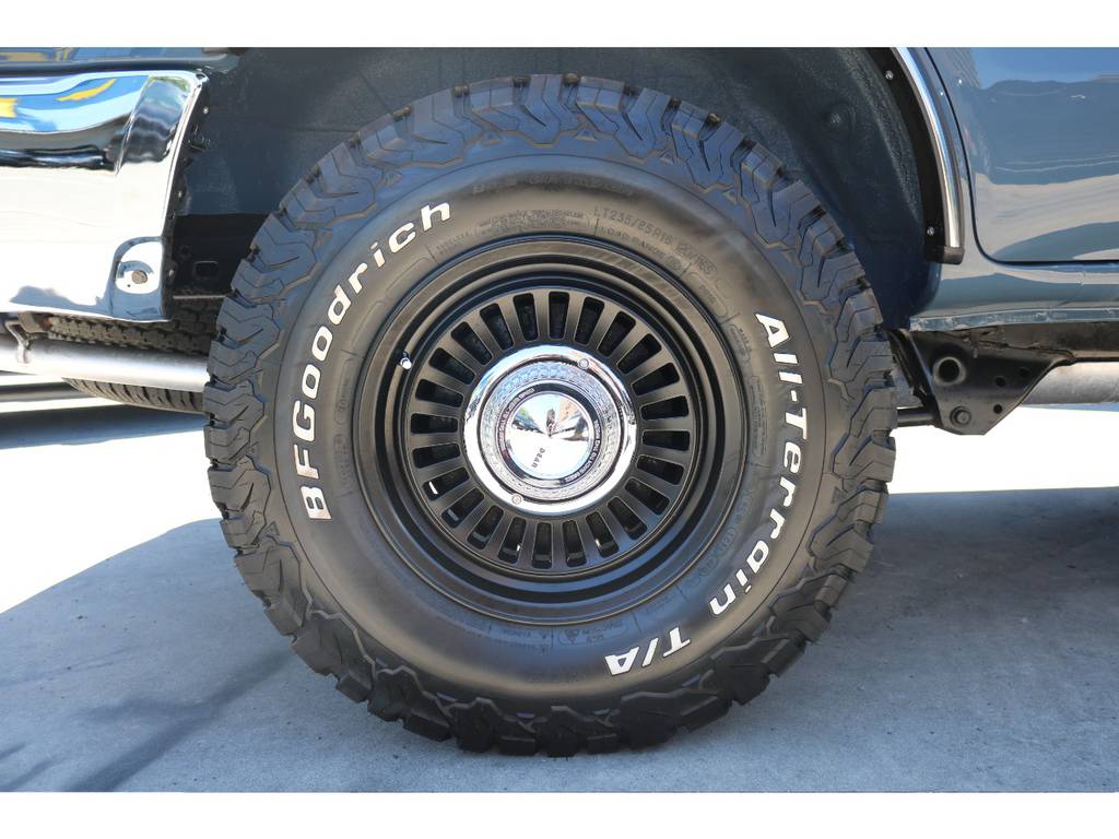 BFGoodrich KO2 235/85R16　DEAN カリフォルニア 16インチ　どちらも新品をインストールしております！