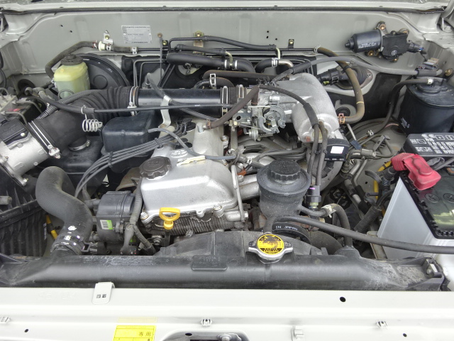 ２７００ccのエンジンは耐久性に優れております。