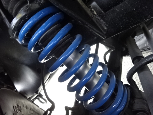 新品２インチリフトＵＰ＆ショックアブソーバー。