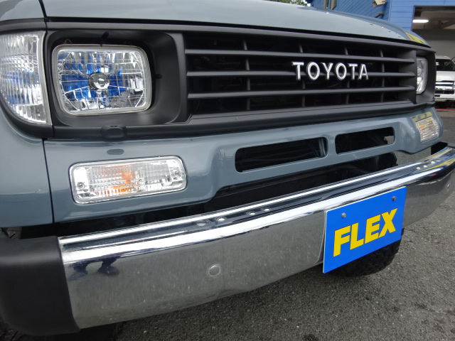 普通の車に飽きた方、時代に逆行しておりますがそれがまた楽しいんです。