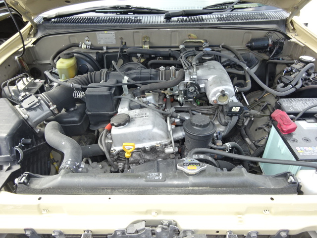 耐久性の高い２７００ccエンジン。