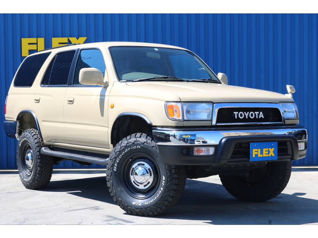 新品ＴＯＹＯＴＡグリル。クラシック感、満載です。