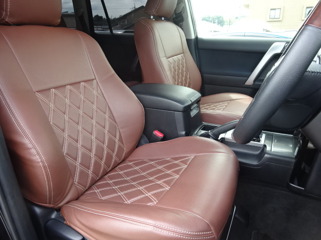 運転席からの視界も高く見晴らしが良いです。