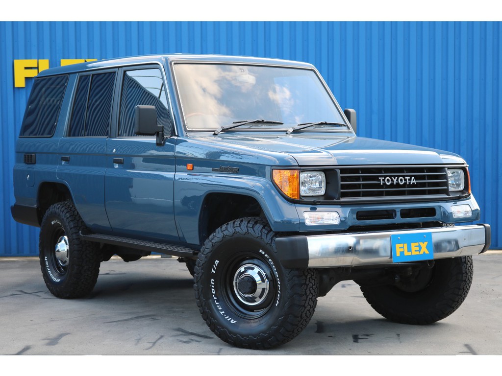 車高は新品にて２インチリフトＵＰしております。