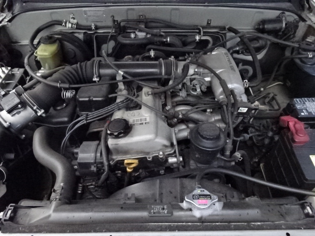 耐久性の高い２７００ccエンジンです。