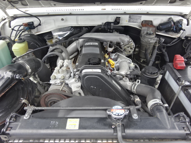 ３０００ccディーゼルターボエンジン。