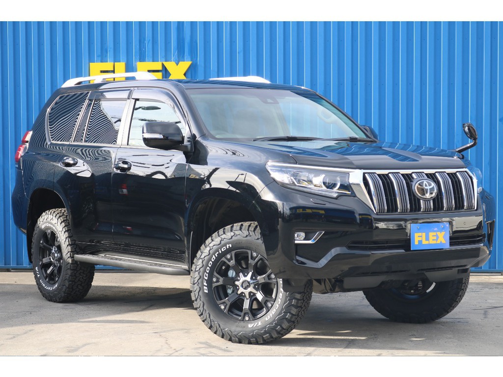 車高は、新品にて２インチリフトＵＰしております。