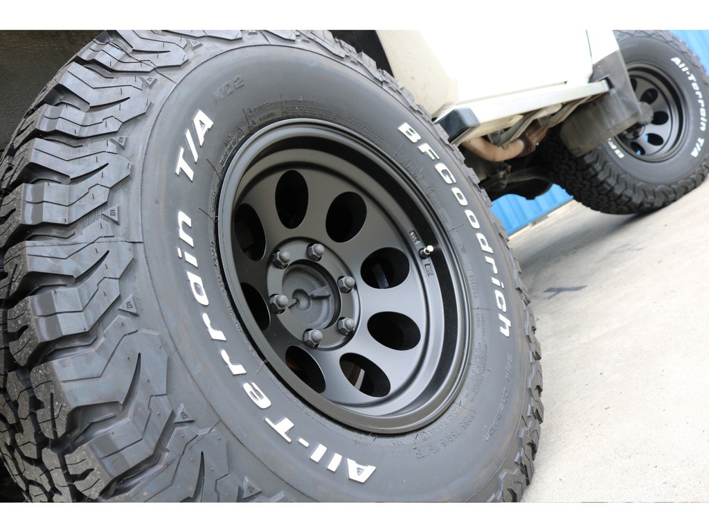 お問い合わせは、ＦＬＥＸランクル浜松店まで。ＴＥＬ０５３－４７３－８８０８