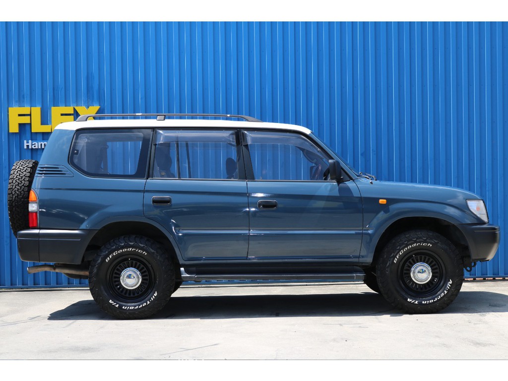 長さ460cm、幅175cm、高さ196cmとなります。