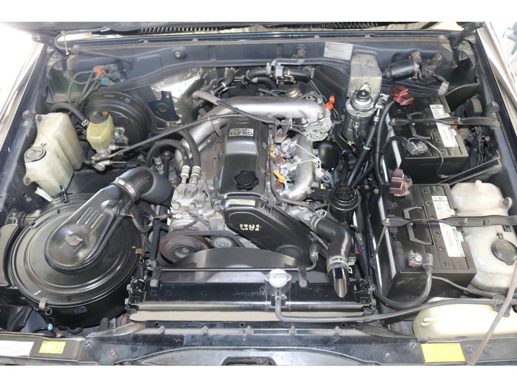 耐久性の高い３０００ccディーゼルターボエンジンです。