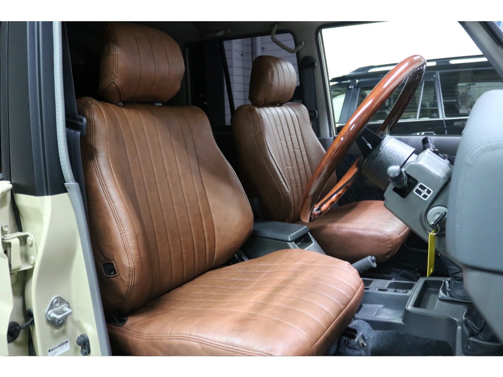 運転するならマニュアルでしょ！！って方におススメです。