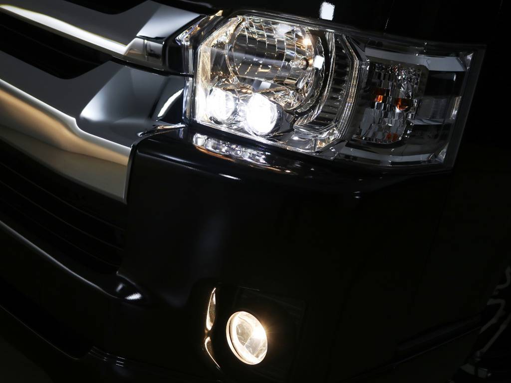 メーカーオプション　ＬＥＤヘッドライト♪