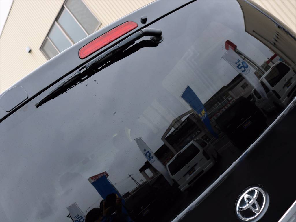 リアアンダーミラーレス施工済み！！