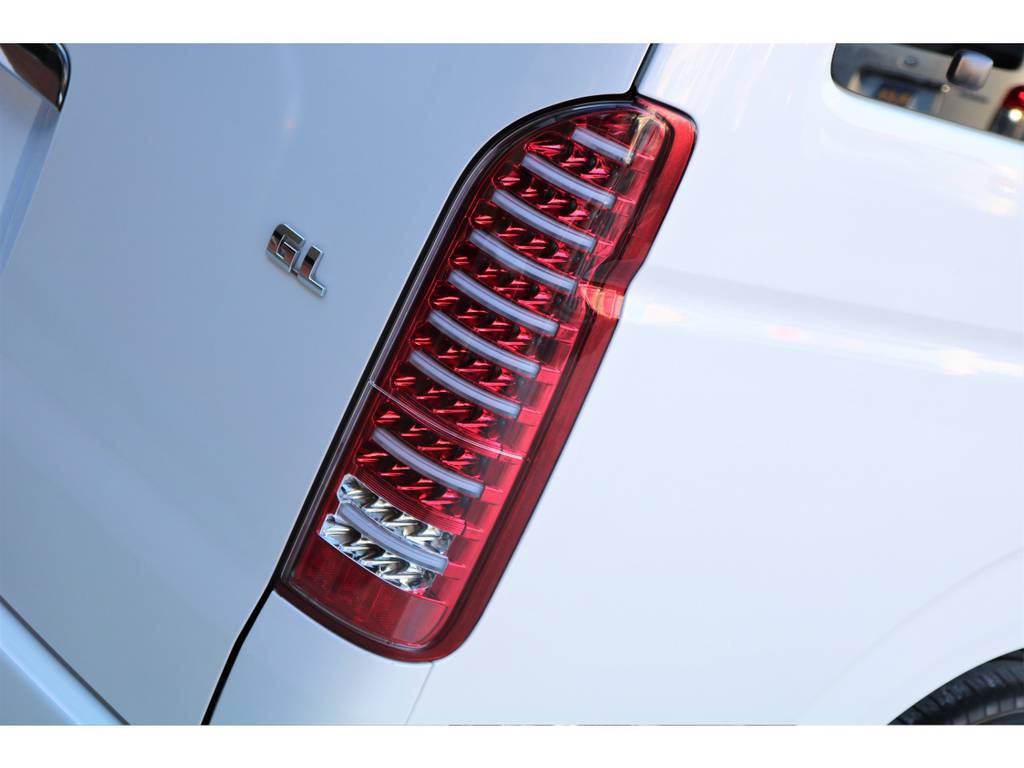 テールはヴァレンティ ＬＥＤテールをインストール！！