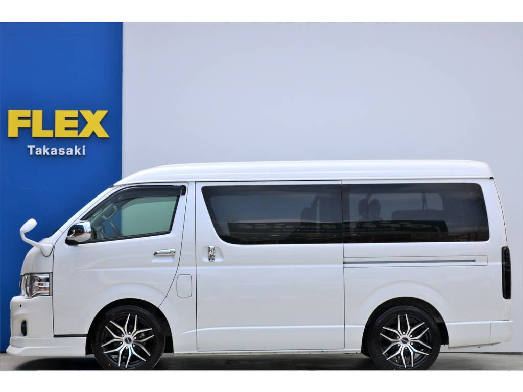 便利なパワースライドドア完備！！