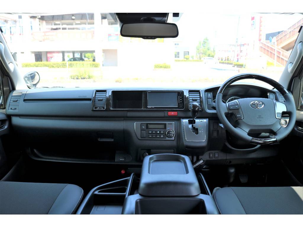特別仕様車ならではの高級感溢れる内装！！