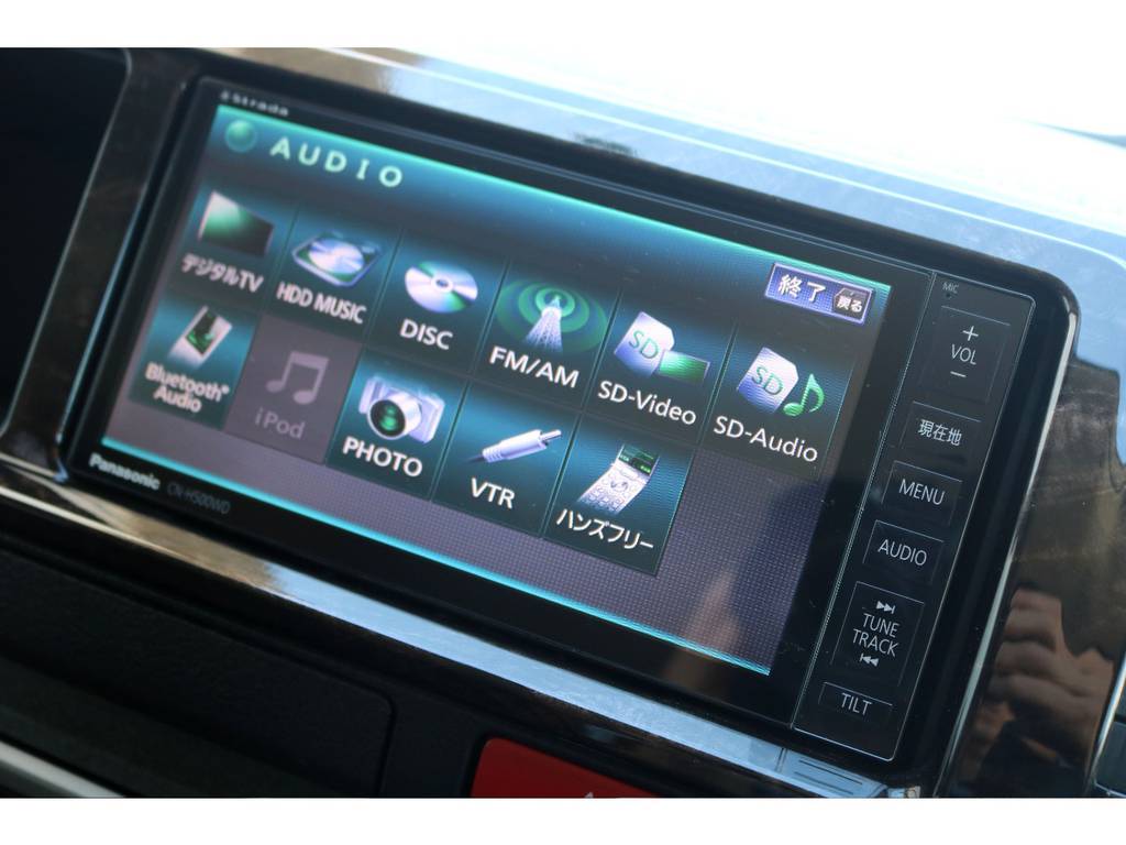 ストラーダ ＨＤＤナビを搭載！！フルセグ視聴、ＣＤ録音、ＤＶＤ再生可！！