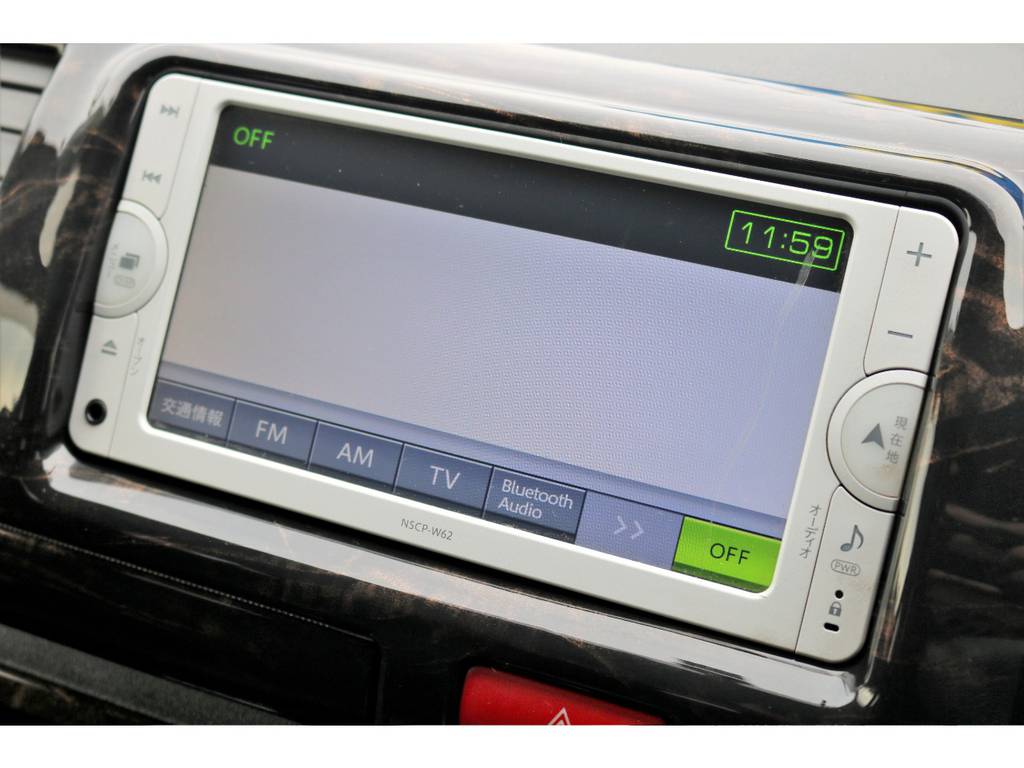 純正ナビを搭載！！Bluetooth対応です！！