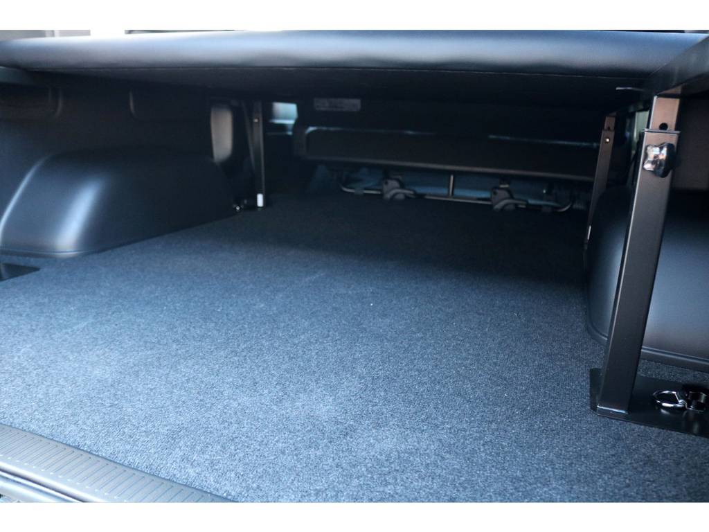 ベッド下は荷物スペースとしてお使いいただけます！！