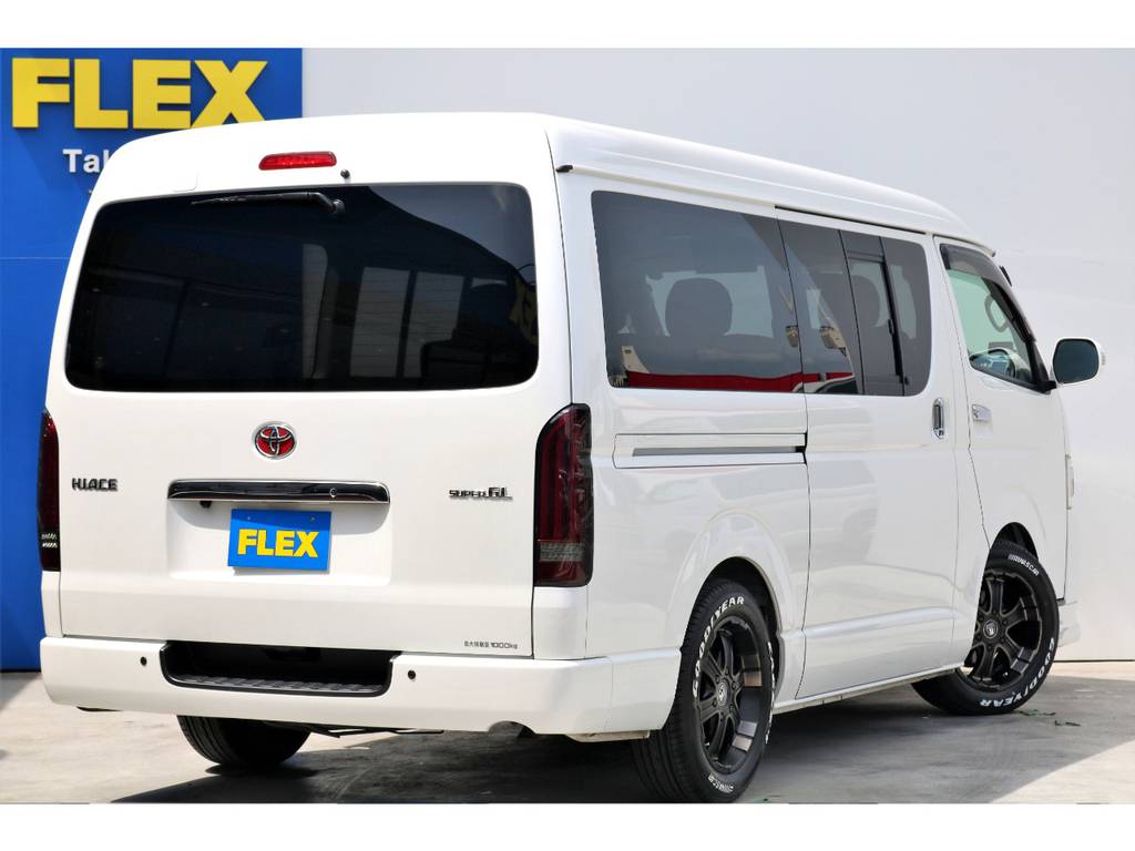 コーナーセンサー付きの車両ですので、バック駐車時もご安全にお乗り頂けます♪