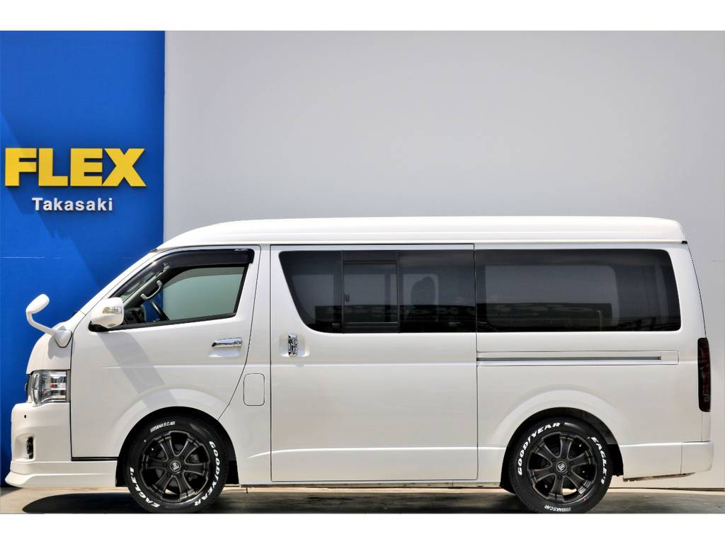 夏場の日差しが強い。。車内の温度上昇や、エアコンの効きにお悩みの方は、スモークフィルム施工や断熱処理をオススメしております♪
