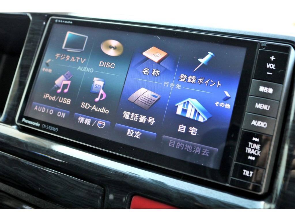 ストラーダＳＤナビ、ＥＴＣ、バックカメラ搭載！！