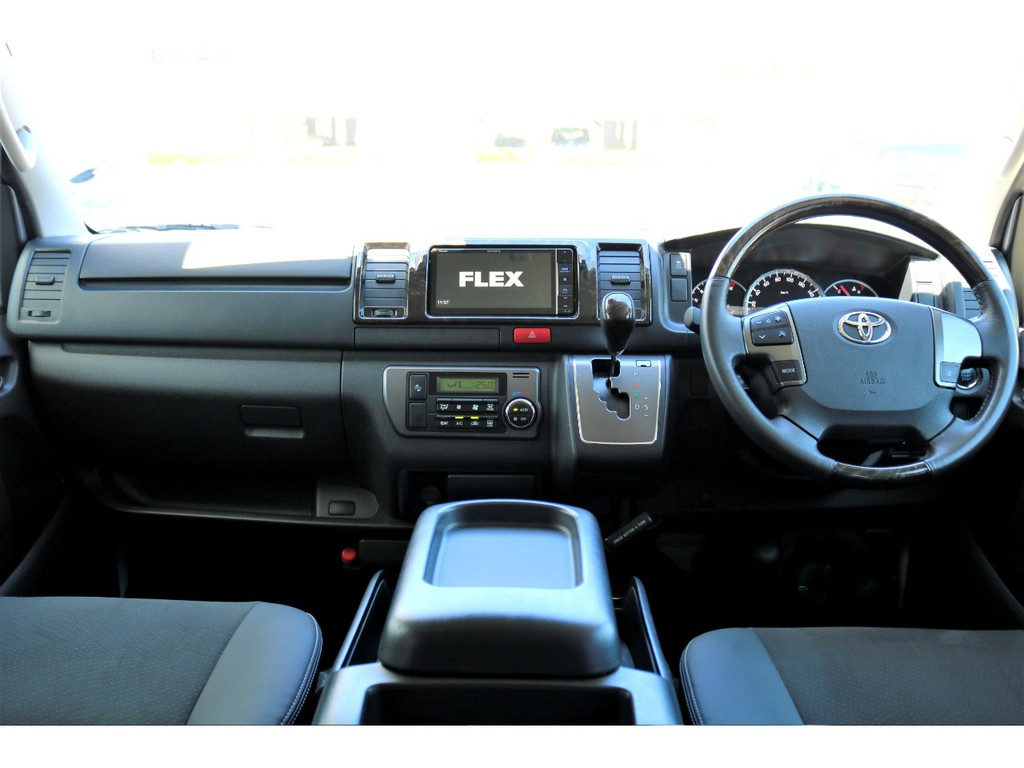 特別仕様車ならではの高級感溢れる内装！！