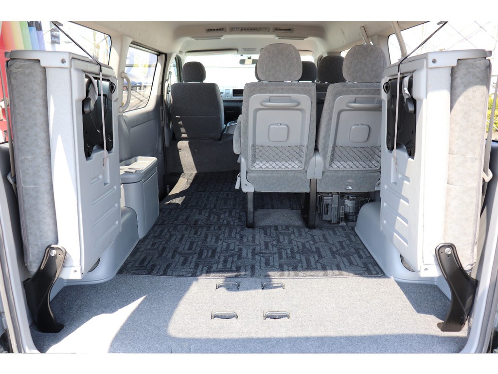 もちろん納車前にも点検整備を行い、オイル類や消耗品の交換を行います！また最終仕上げを行いご納車をさせていただきます！