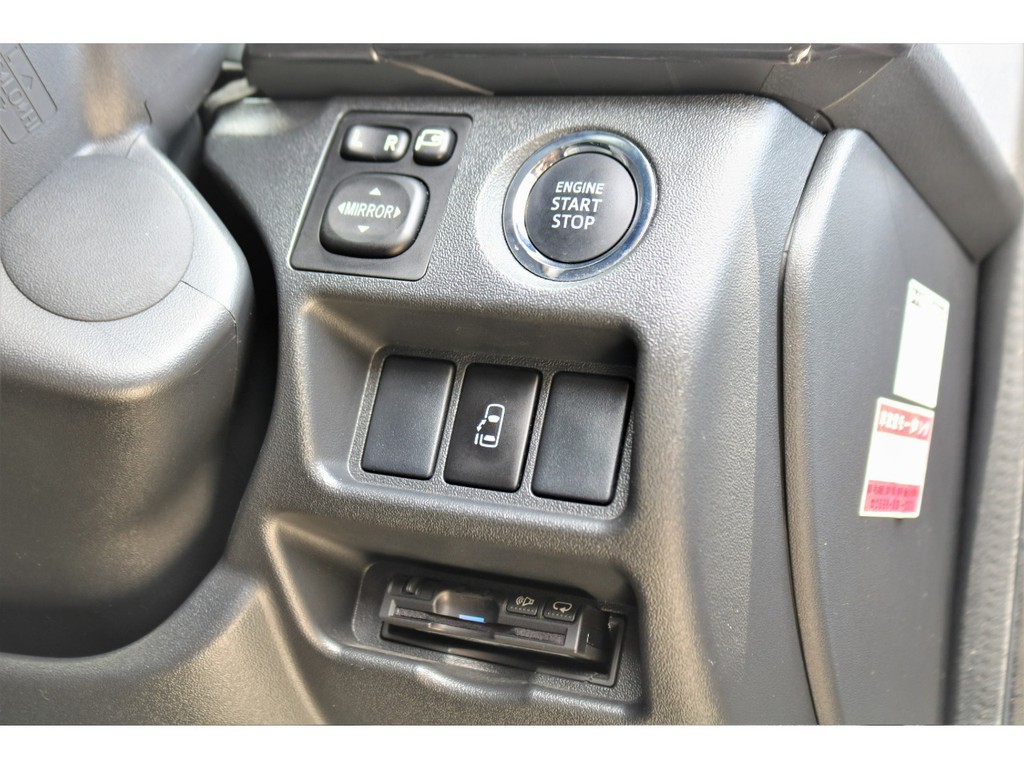 もちろんＥＴＣ搭載！！遠出時にも便利！！