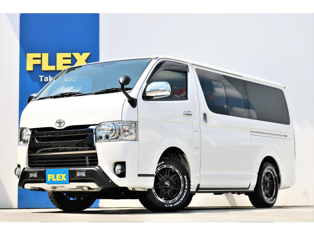 ボディカラーはパールホワイト！！アゲ系カスタム仕様車！！