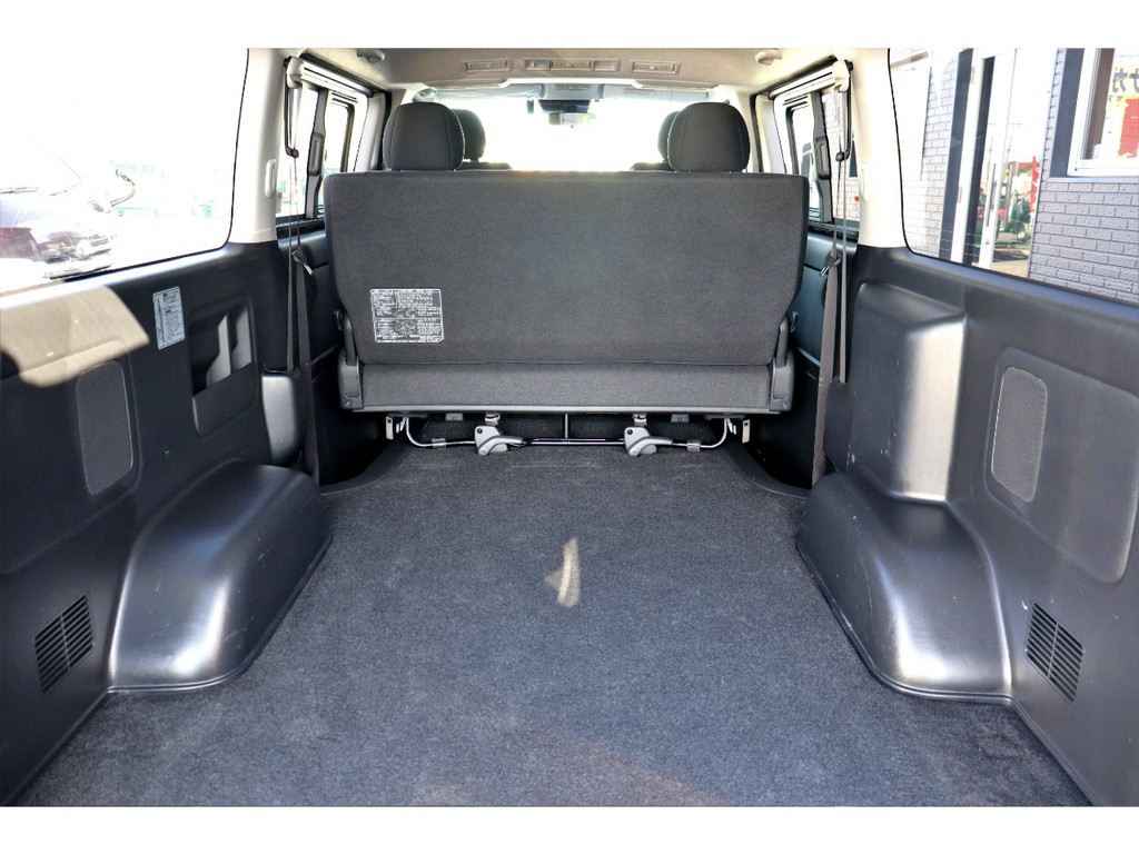 もちろん納車前にも点検整備を行い、オイル類や消耗品の交換を行います！また最終仕上げを行いご納車をさせていただきます！