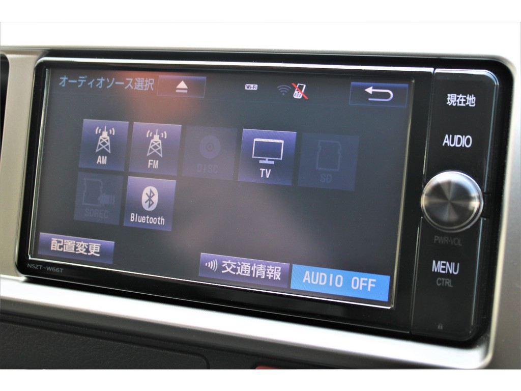 純正ＳＤナビ搭載！！フルセグＴＶ・Bluetooth接続・ＣＤ再生も出来る使い勝手の良いナビ！