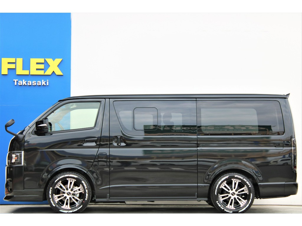 バンタイプの車両は両側スライドドア完備！！