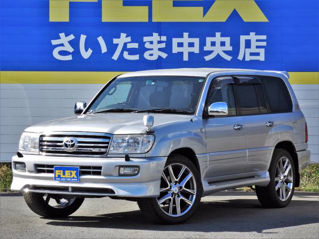 ランクル100最終希少な”マルチレス””低走行”車！！腰下同色Ｎｅｗペイント＆新品フルエアロ装着しました(^^)/