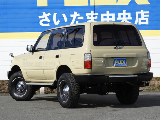 前オーナー様は屋根付きの車庫で保管されておりました！