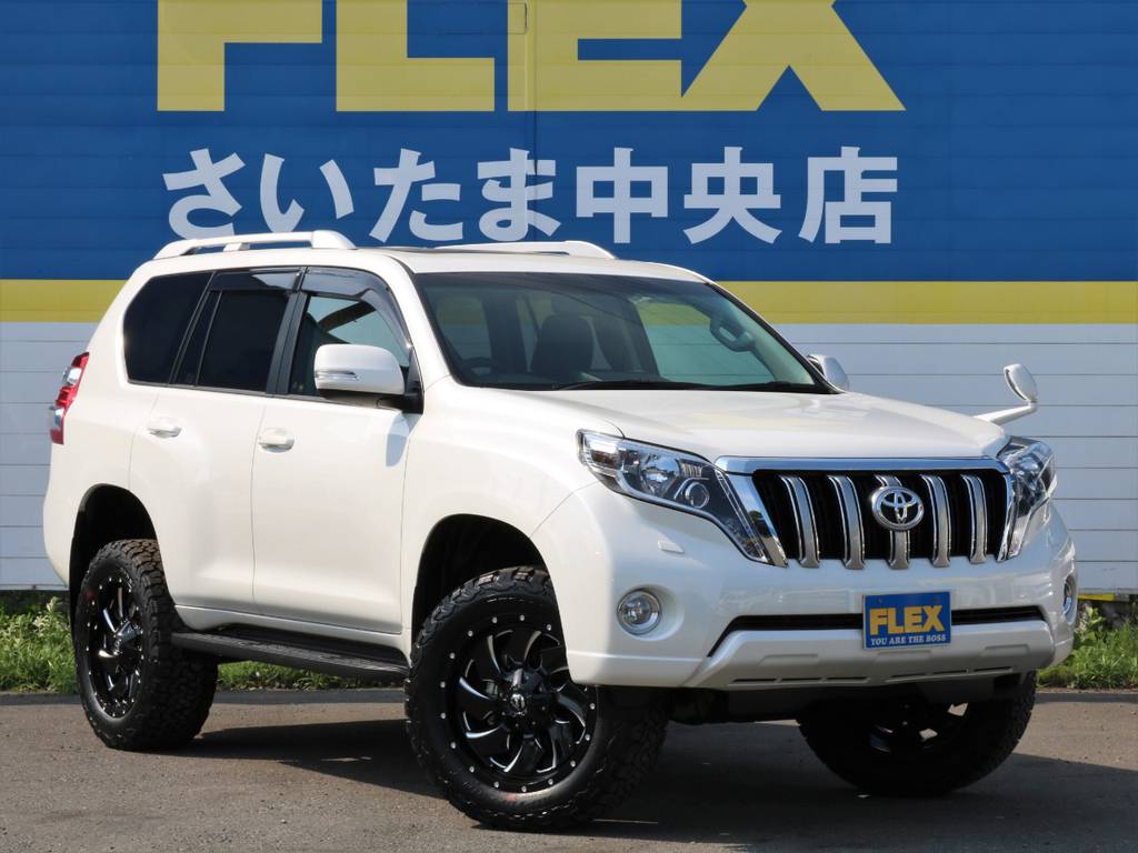 サイドバイザーやルーフレールなど、純正オプション品も多数装着しております！