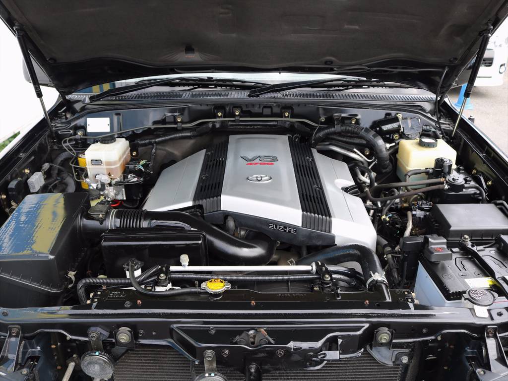 ４．７リッターＶ８エンジン★多気筒・大排気量がもたらす余裕ある走りを是非味わって頂きたい！１ナンバー登録なら、維持費も比較的お得ですよ♪