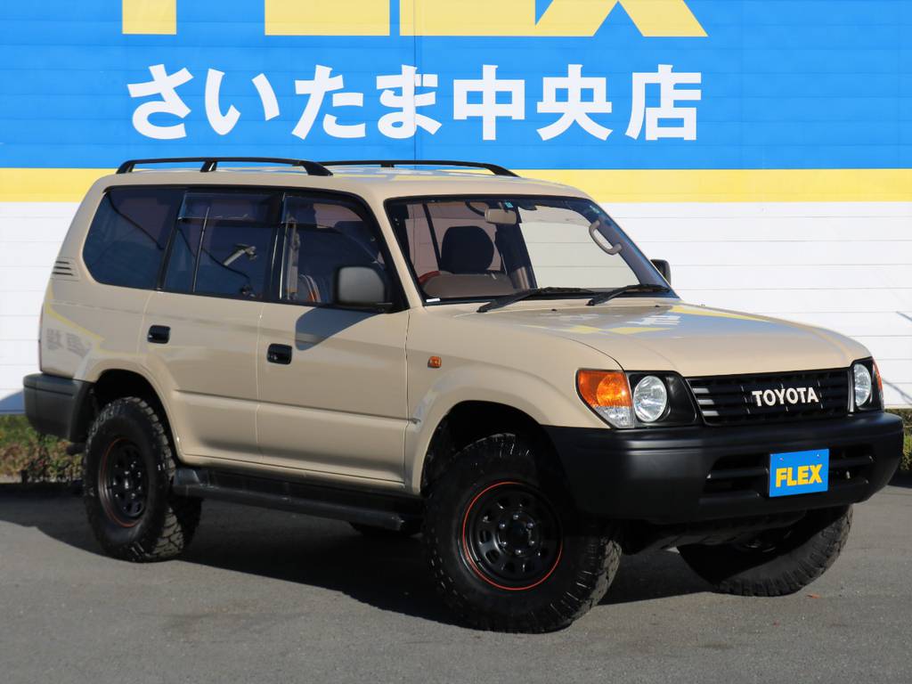 全長・全幅ともにワンボックスのミニバンなどと同等のサイズで取り回しも便利です！