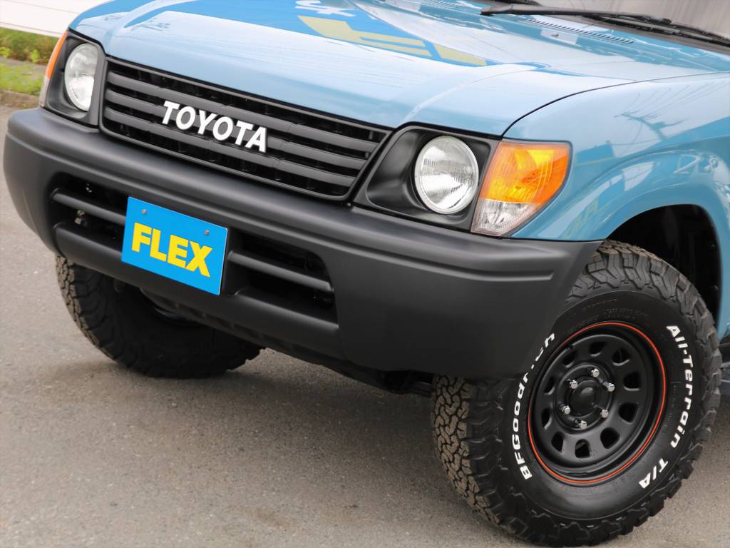９０プラド純正丸目ヘッドランプ＆グリルを新品装着★ＴＯＹＯＴＡグリルはワンオフ製作！施工数も多いので納得の仕上がりです(^^)/