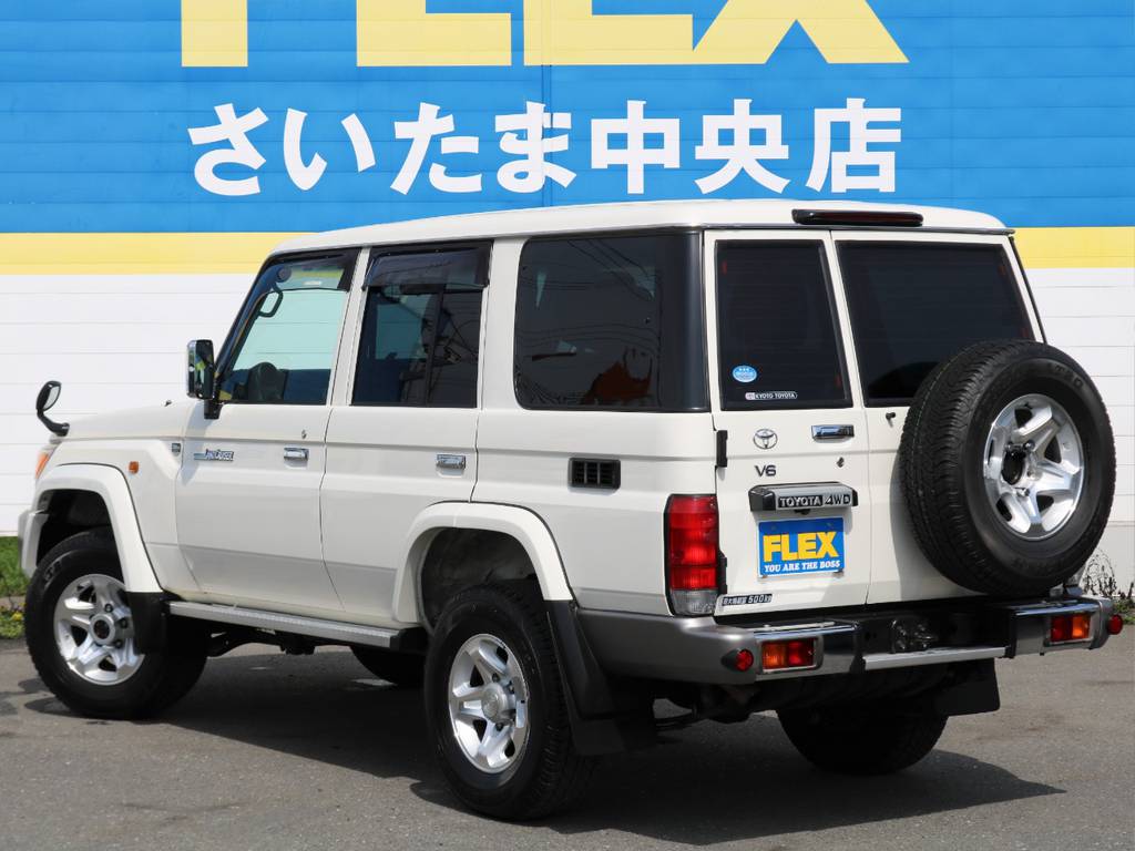 復刻版の７０は、当店でも根強い人気を誇るお車です！些細なことから具体的なことまで、ご質問・ご相談お待ちしております♪