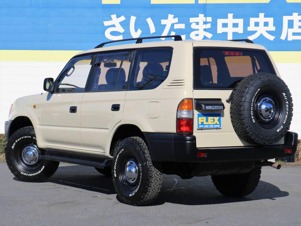 家族や友人とこのお車でお洒落に楽しく出かけてみませんか？