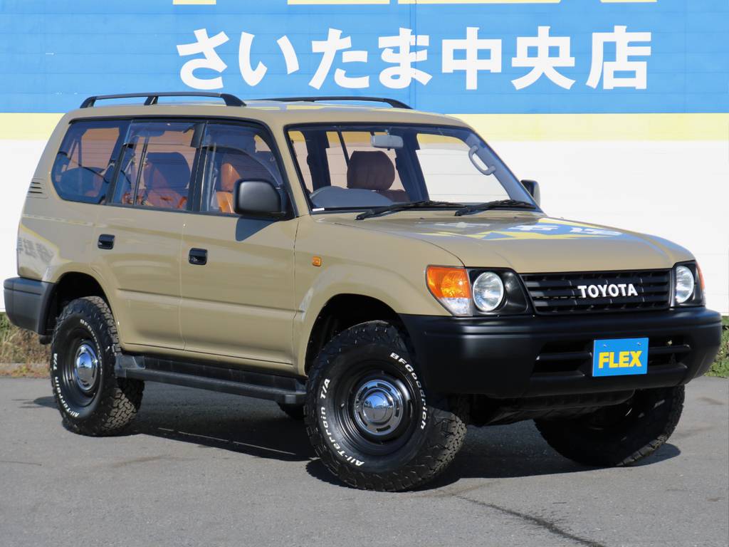たくさん人が乗れる車がいいけどミニバンじゃつまらない・・・という方必見です！
