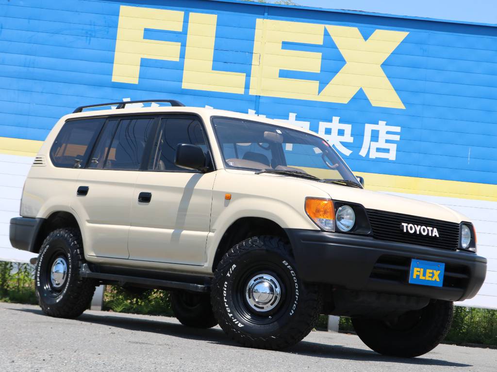 当店の車両は、全部位（消耗品と内外装パーツを除く）期間・走行距離無制限の安心保証付き★遠方のお客様へは、ご自宅のお近くの認証整備工場を保証整備先としてご紹介させて頂きます（＾＾）／