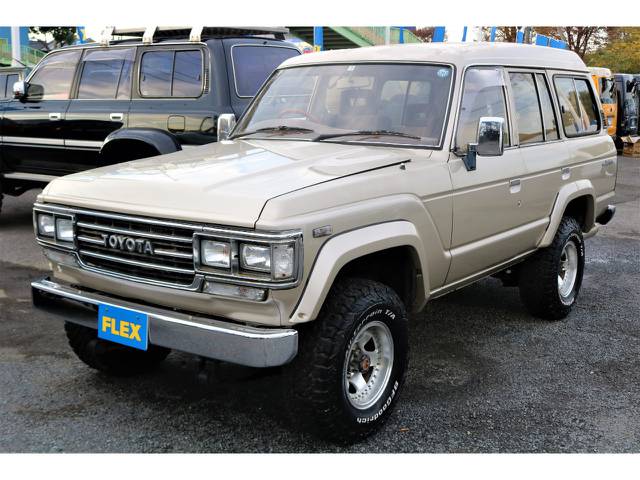 【入庫したてホヤホヤです！！】ランドクルーザー60VXハイルーフ！運転し易いオートマ車です♪