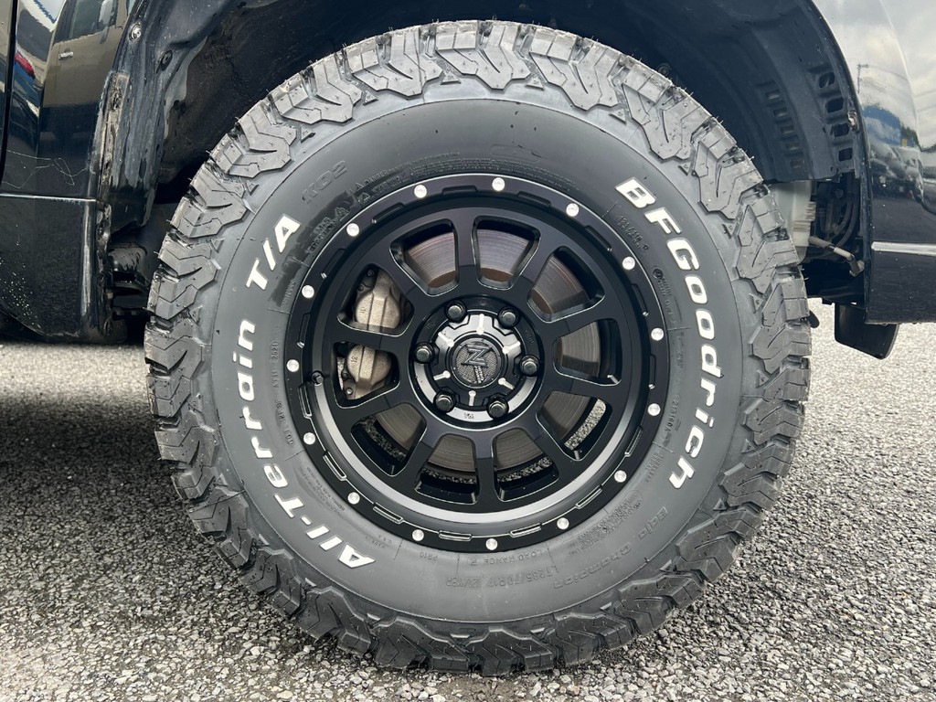 ナイトロパワーM10 17インチ