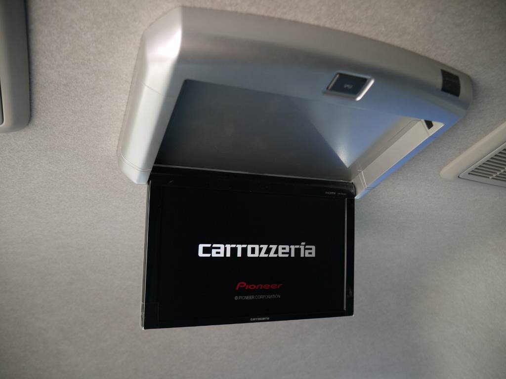 新品カロッツェリアフリップダウン