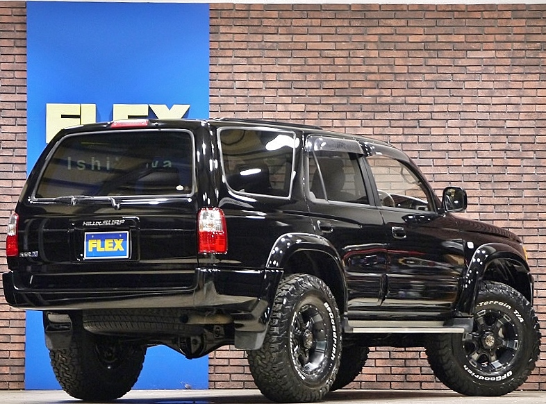 人気のブラック！