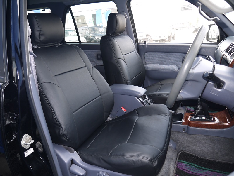 新品黒革調シートカバー！