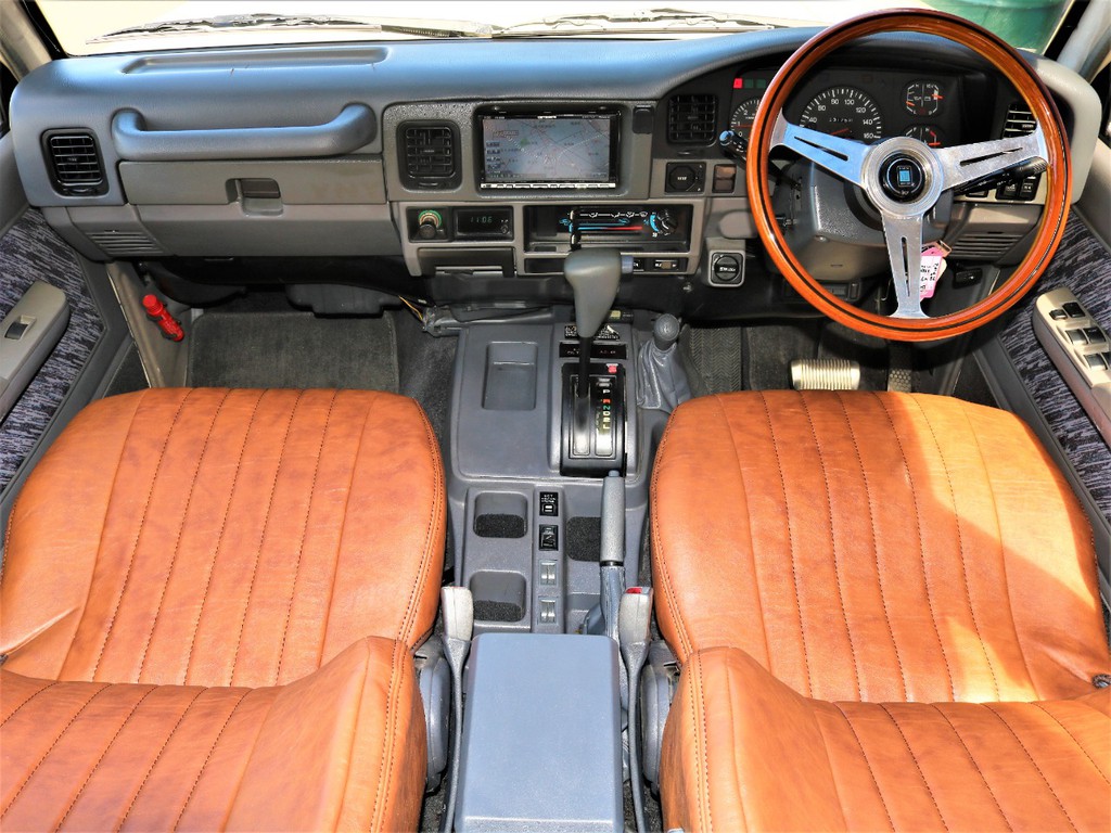 グレー内装のお車です☆