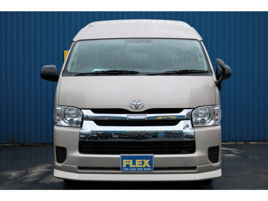 フレックス・ＤｅｌｆｉｎｏＬｉｎｅスポイラーに１．５インチローダウン施工済み☆トヨタセーフティセンス付き！！